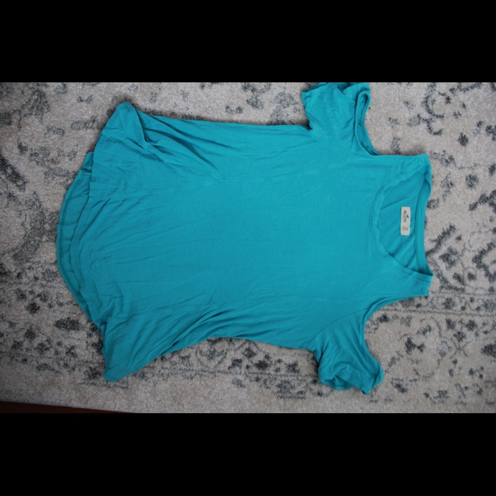 hollister off the shoulders top